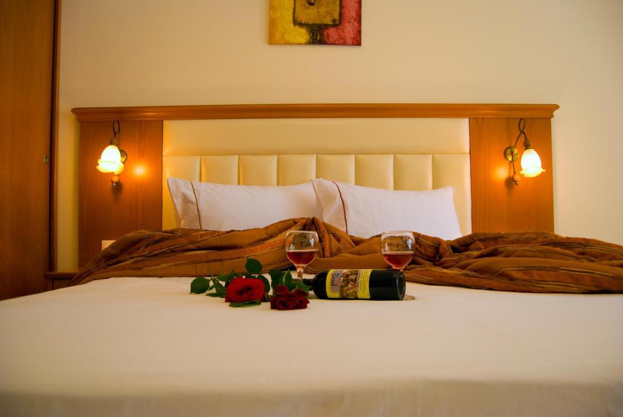 Hotel Porfi