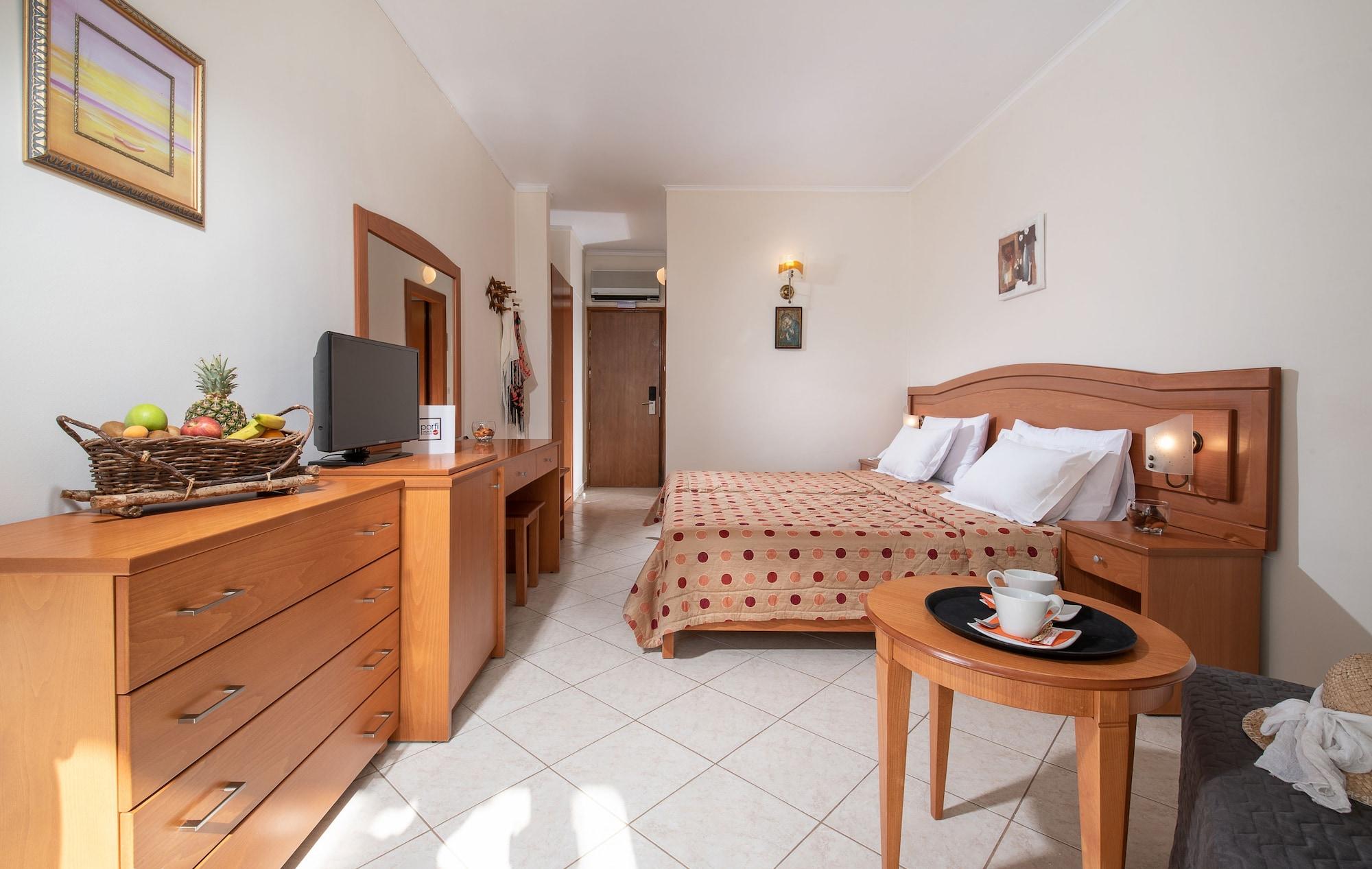 Porfi Hotel 3*