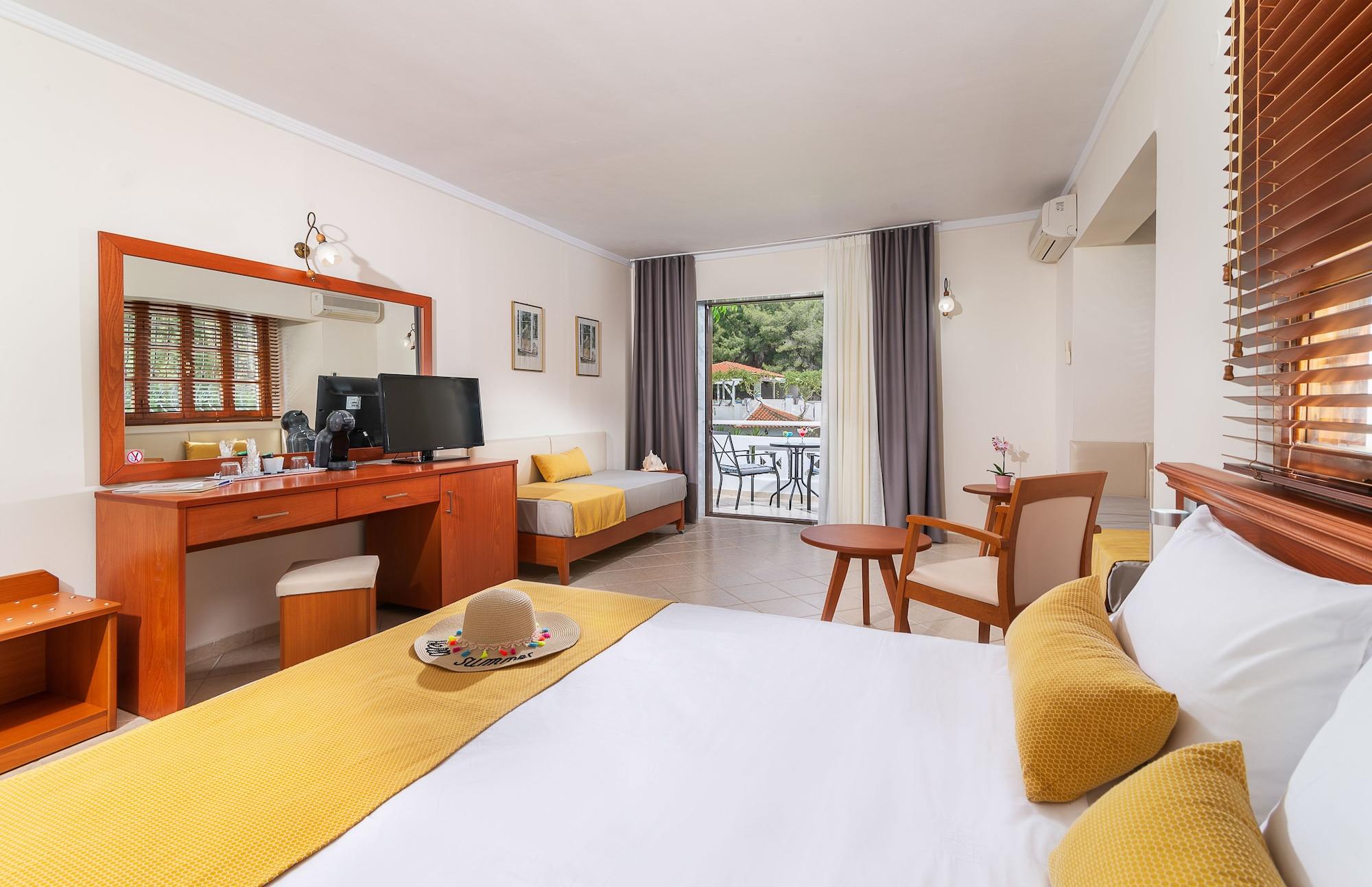 Porfi Hotel 3*