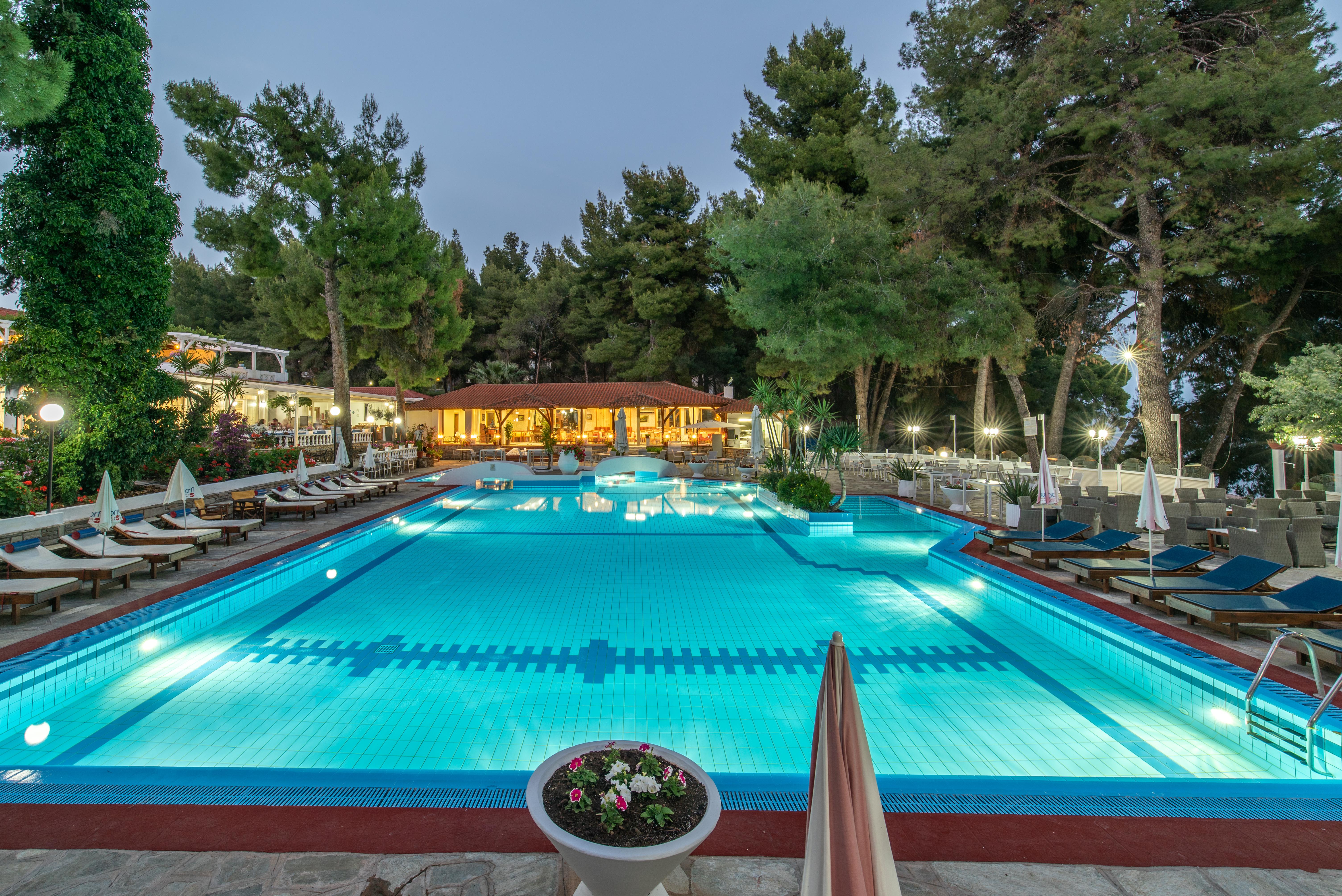 Hotel Porfi 3*